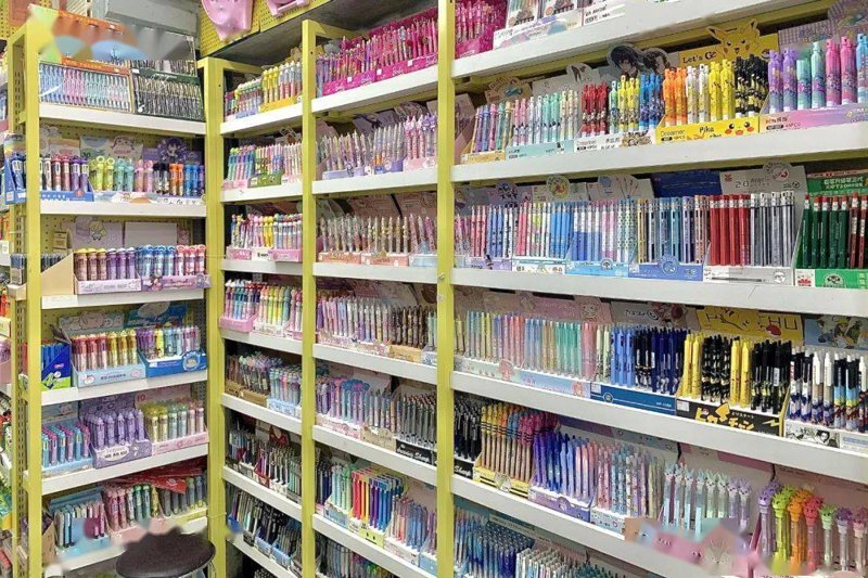 探秘平川区图书世界:纸墨书香与数字化交织
